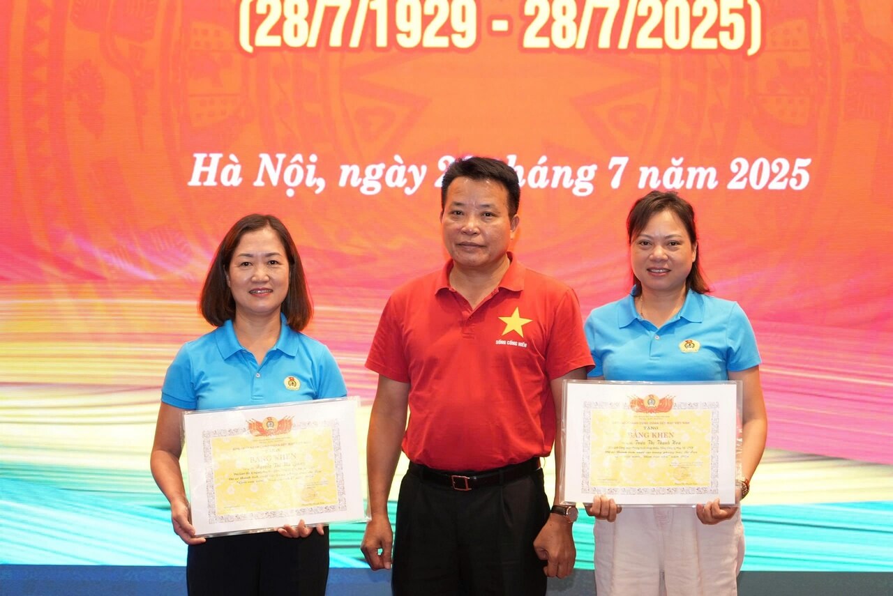 Chị Triệu Thị Thanh Hoa – Tận tâm trong từng con số, vững vàng giữ “nhịp” xuất nhập khẩu