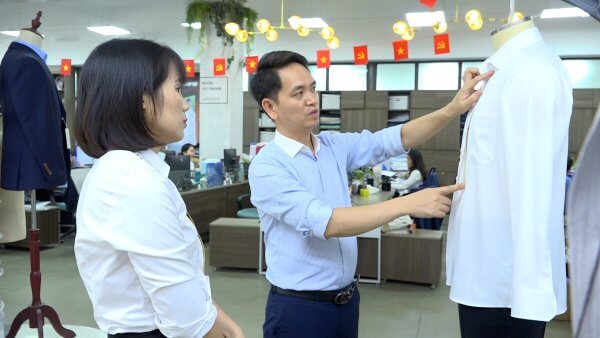 NGƯỜI TRƯỞNG NHÓM TÂM HUYẾT, SÁNG TẠO CỦA PHÒNG THIẾT KẾ THỜI TRANG