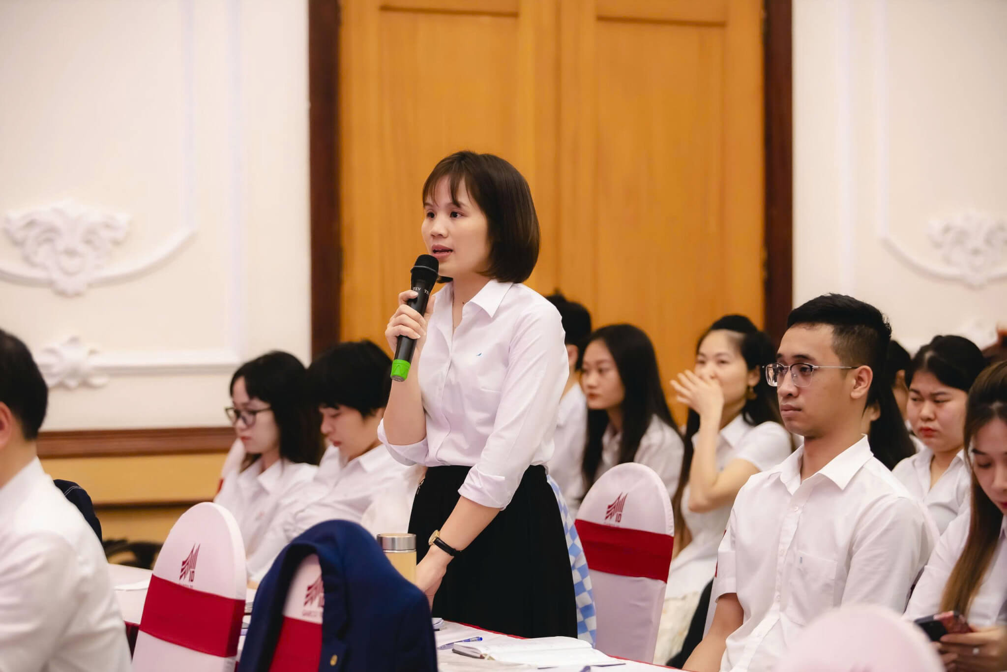 NGƯỜI TRƯỞNG NHÓM TÂM HUYẾT, SÁNG TẠO CỦA PHÒNG THIẾT KẾ THỜI TRANG