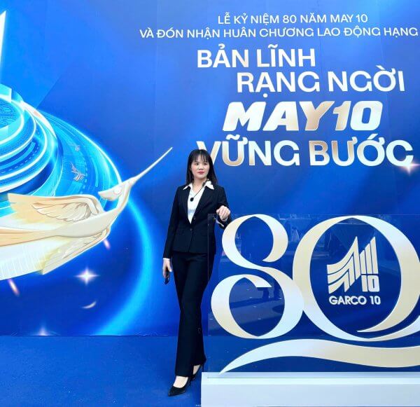 NGƯỜI TRƯỞNG NHÓM TÂM HUYẾT, SÁNG TẠO CỦA PHÒNG THIẾT KẾ THỜI TRANG