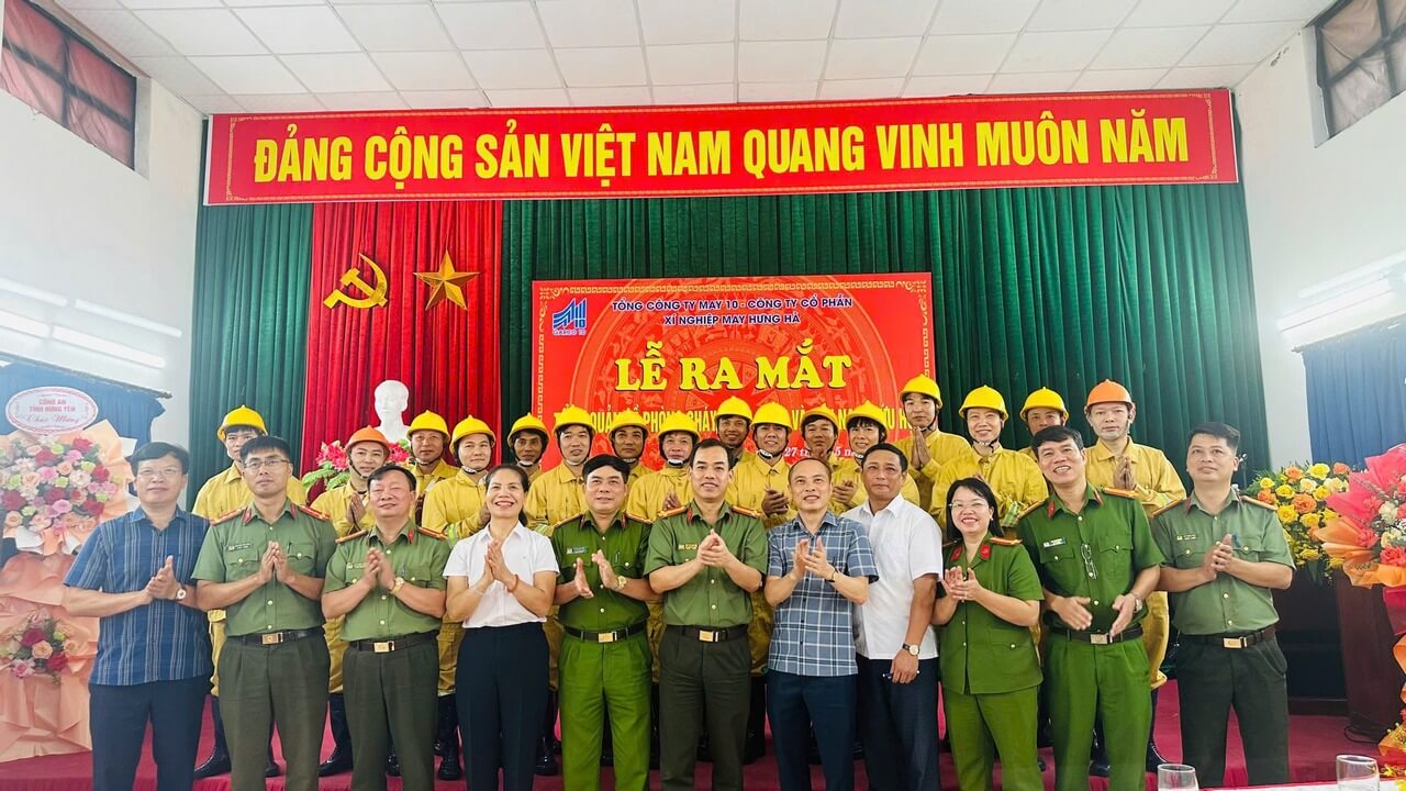 LỄ RA MẮT MÔ HÌNH ĐIỂM: “TỔ TỰ QUẢN VỀ PHÒNG CHÁY, CHỮA CHÁY VÀ CỨU NẠN, CỨU HỘ” TẠI XÍ NGHIỆP MAY HƯNG HÀ