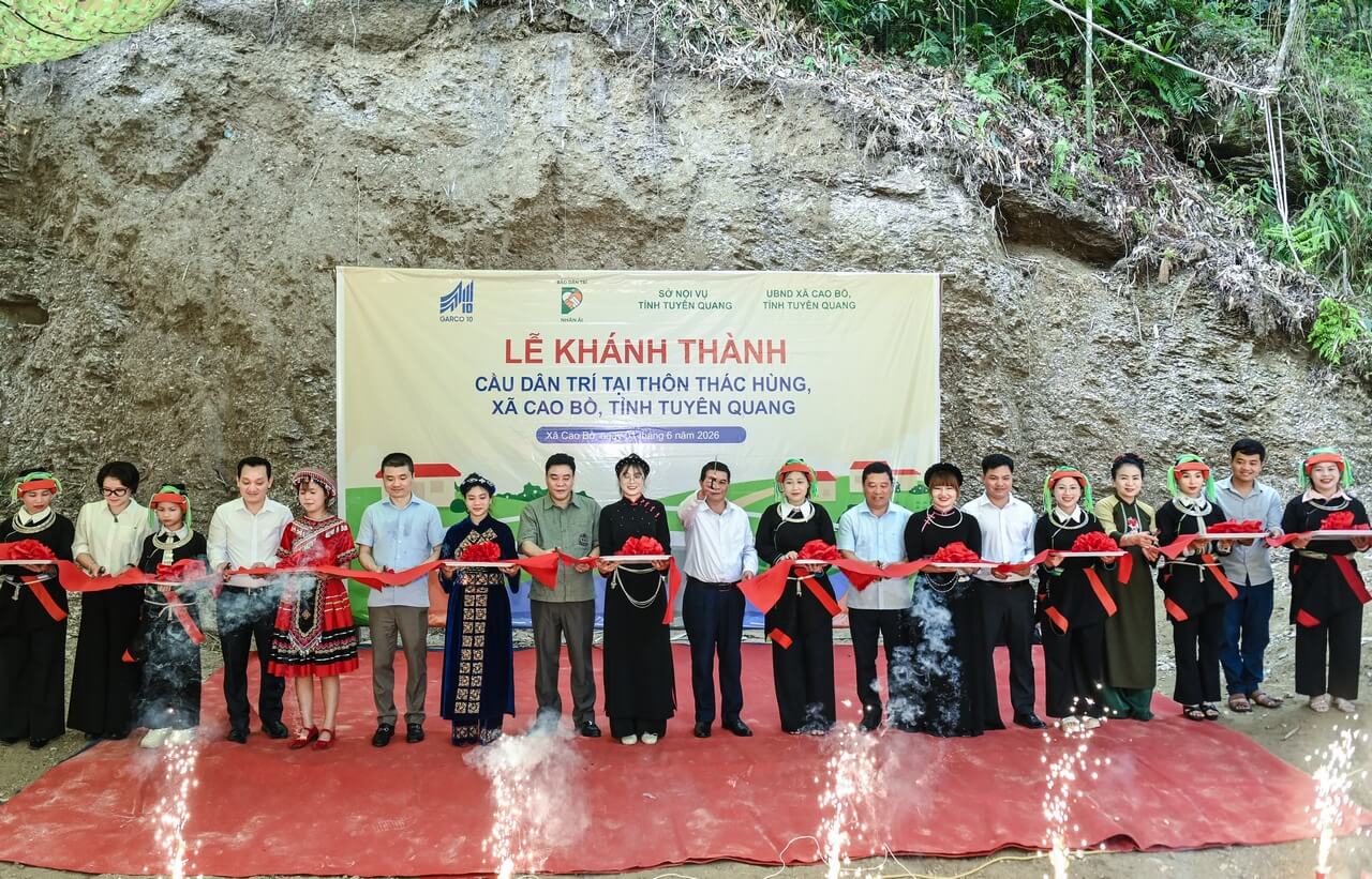 May 10 khánh thành cây cầu thứ 8 dành tặng đồng bào vùng cao