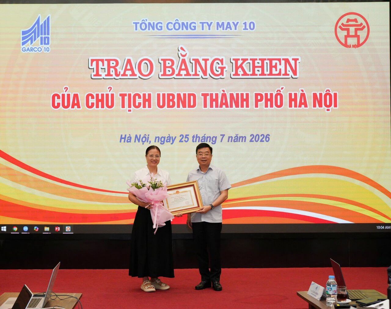 BỨT PHÁ PHONG TRÀO THI ĐUA VINH DANH NHỮNG “ĐIỂM SÁNG” MAY 10