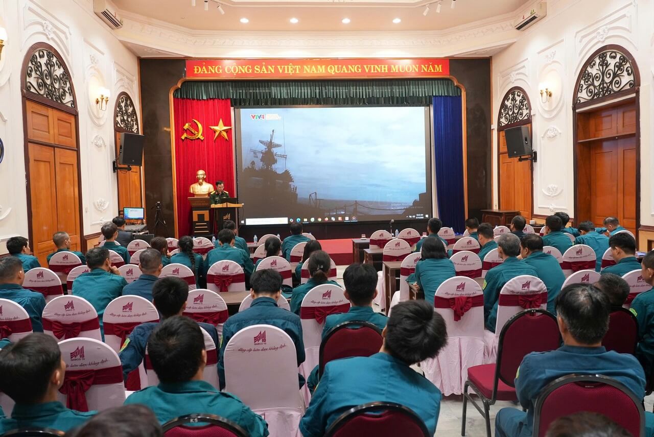 ĐẠI ĐỘI TỰ VỆ MAY 10 RA QUÂN HUẤN LUYỆN NĂM 2026