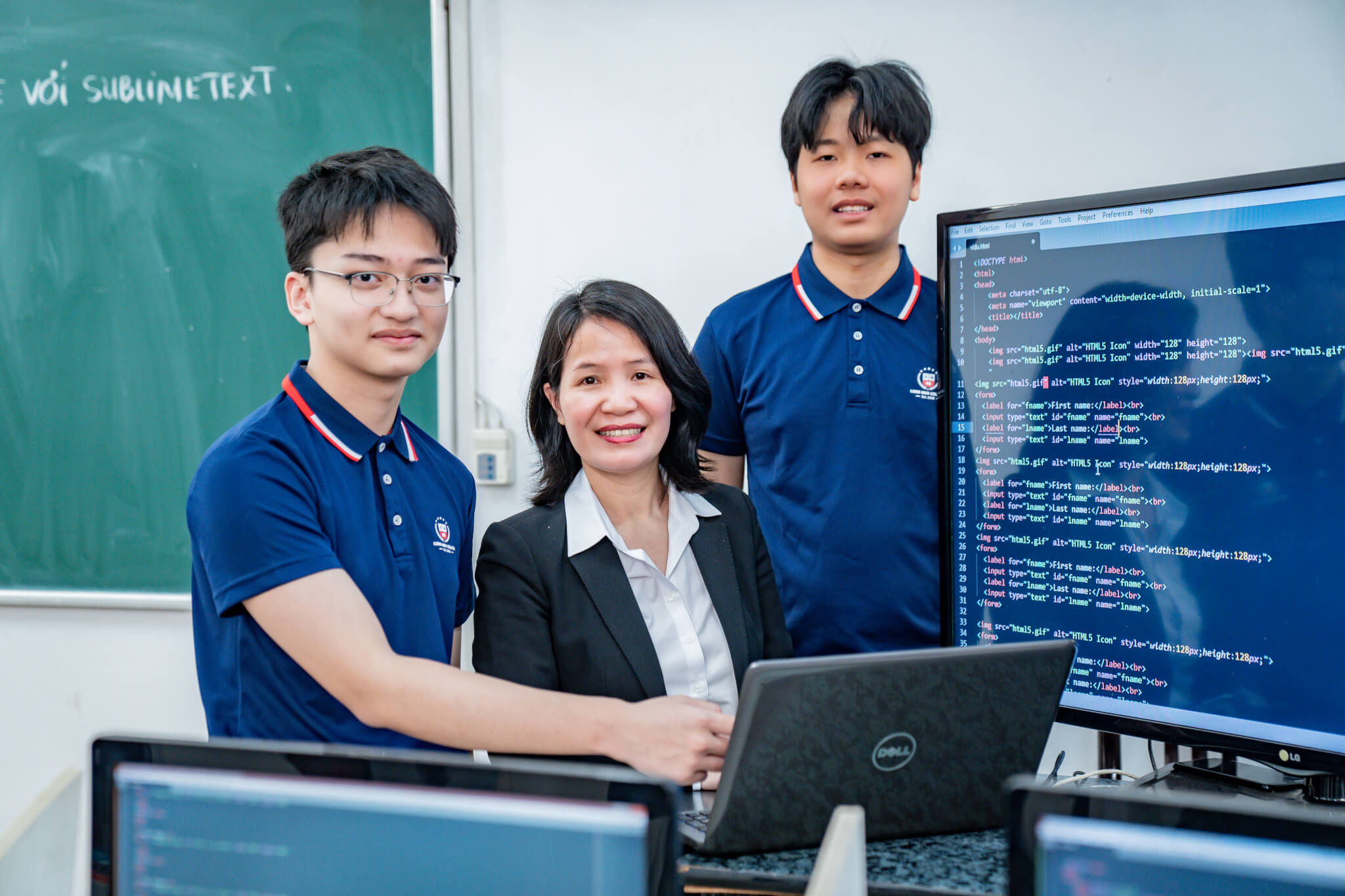 Giữ lửa nghề bằng đổi mới, sáng tạo
