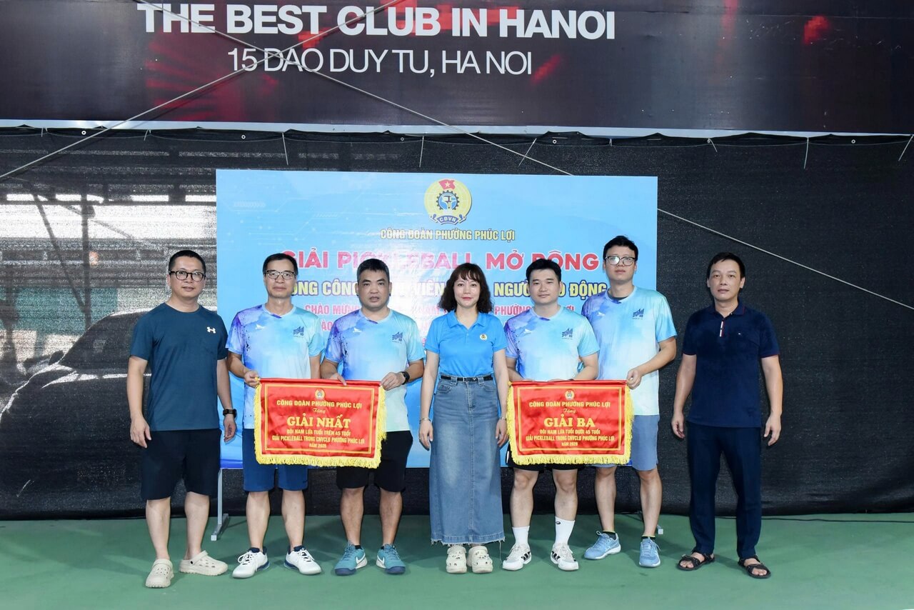 ĐỘI TUYỂN MAY 10 TỎA SÁNG TẠI GIẢI PICKLEBALL PHÚC LỢI 2026