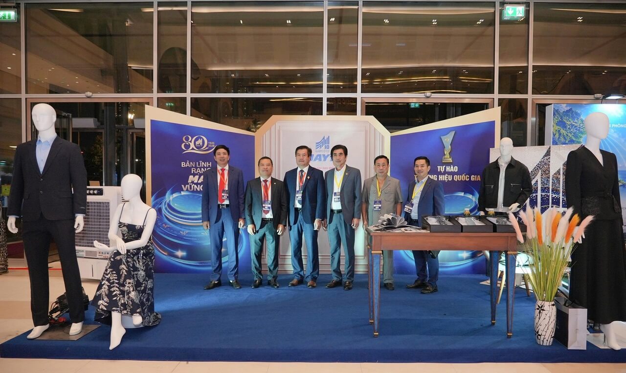 Tổng Giám đốc Thân Đức Việt vinh dự đón nhận danh hiệu “Doanh nhân Việt Nam tiêu biểu – Cúp Thánh Gióng” năm 2026